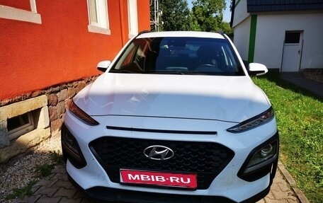 Hyundai Kona I, 2019 год, 2 600 000 рублей, 1 фотография