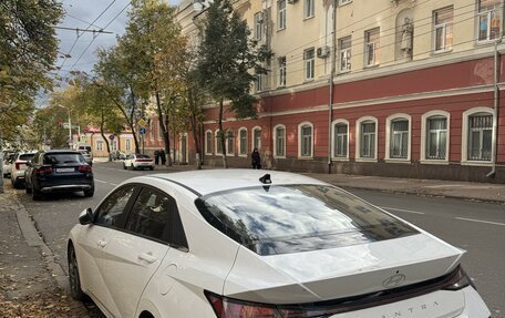 Hyundai Elantra, 2023 год, 2 500 000 рублей, 3 фотография