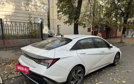 Hyundai Elantra, 2023 год, 2 500 000 рублей, 4 фотография