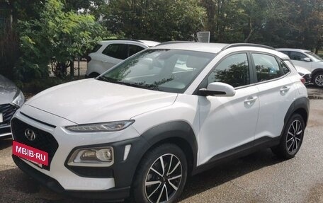 Hyundai Kona I, 2019 год, 2 600 000 рублей, 2 фотография