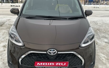 Toyota Sienta II, 2018 год, 1 850 000 рублей, 1 фотография