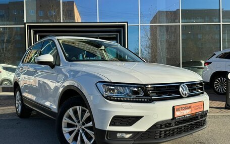 Volkswagen Tiguan II, 2020 год, 2 459 000 рублей, 3 фотография