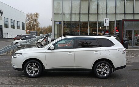 Mitsubishi Outlander III рестайлинг 3, 2013 год, 1 509 200 рублей, 8 фотография