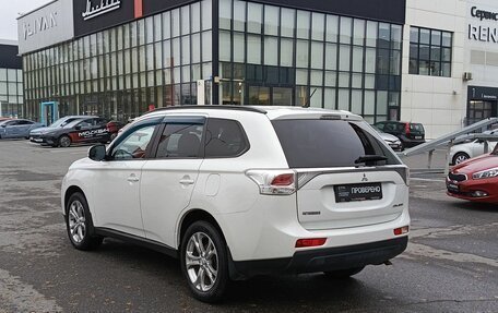 Mitsubishi Outlander III рестайлинг 3, 2013 год, 1 509 200 рублей, 7 фотография