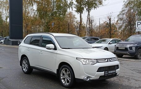 Mitsubishi Outlander III рестайлинг 3, 2013 год, 1 509 200 рублей, 3 фотография