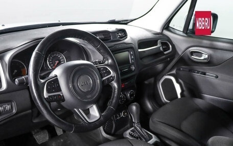 Jeep Renegade I рестайлинг, 2017 год, 1 499 000 рублей, 14 фотография