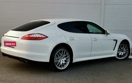 Porsche Panamera II рестайлинг, 2009 год, 3 фотография