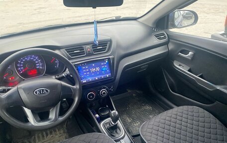 KIA Rio III рестайлинг, 2011 год, 820 000 рублей, 2 фотография