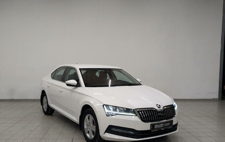 Skoda Superb III рестайлинг, 2020 год, 3 295 000 рублей, 3 фотография