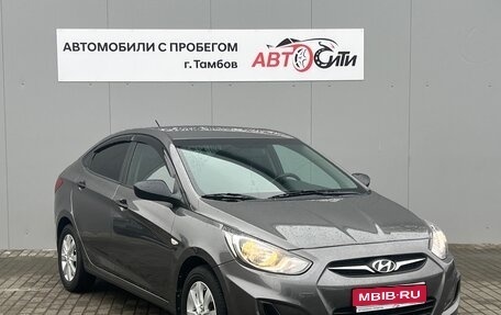 Hyundai Solaris II рестайлинг, 2011 год, 1 100 000 рублей, 1 фотография