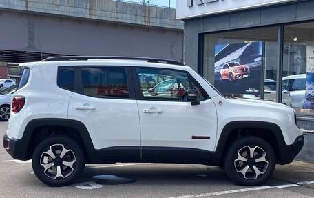 Jeep Renegade I рестайлинг, 2021 год, 2 170 000 рублей, 4 фотография