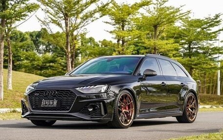 Audi RS 4, 2021 год, 8 450 000 рублей, 1 фотография