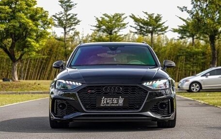 Audi RS 4, 2021 год, 8 450 000 рублей, 5 фотография