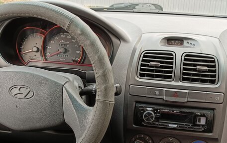 Hyundai Accent II, 2006 год, 670 000 рублей, 5 фотография