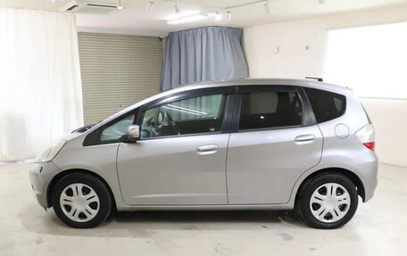 Honda Fit III, 2010 год, 750 000 рублей, 6 фотография