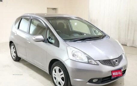 Honda Fit III, 2010 год, 750 000 рублей, 4 фотография