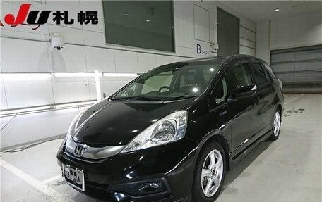 Honda Fit Shuttle I рестайлинг, 2013 год, 1 250 000 рублей, 33 фотография