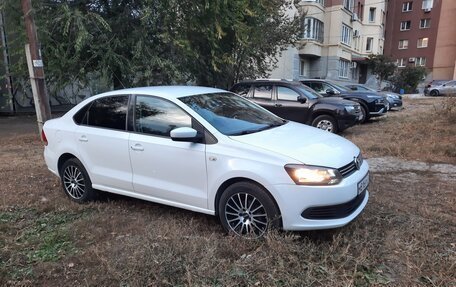 Volkswagen Polo VI (EU Market), 2011 год, 610 000 рублей, 2 фотография