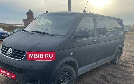 Volkswagen Caravelle T5, 2006 год, 1 200 000 рублей, 2 фотография