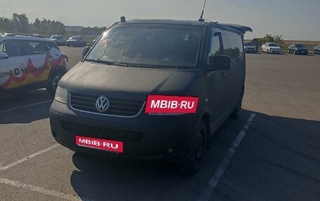 Volkswagen Caravelle T5, 2006 год, 1 200 000 рублей, 3 фотография