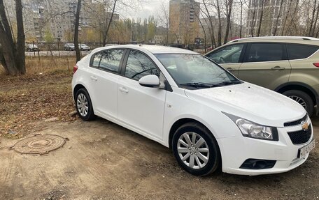 Chevrolet Cruze II, 2012 год, 800 000 рублей, 2 фотография