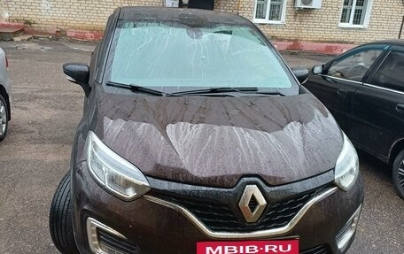 Renault Kaptur I рестайлинг, 2018 год, 2 000 000 рублей, 2 фотография