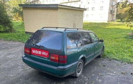 Volkswagen Passat B4, 1993 год, 135 000 рублей, 2 фотография