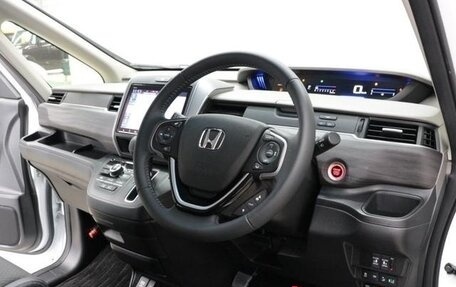 Honda Freed II, 2020 год, 1 450 000 рублей, 12 фотография