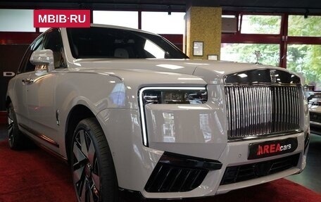 Rolls-Royce Cullinan, 2024 год, 87 500 000 рублей, 3 фотография