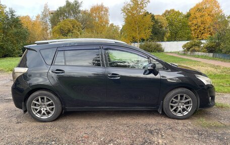 Toyota Verso I, 2013 год, 1 500 000 рублей, 3 фотография