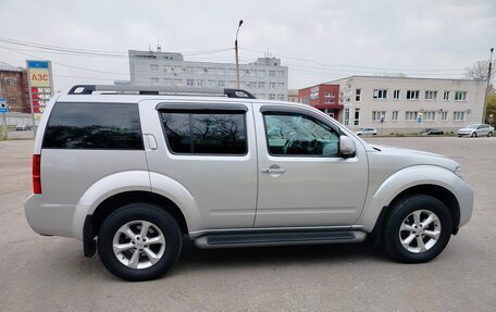 Nissan Pathfinder, 2013 год, 1 999 000 рублей, 2 фотография