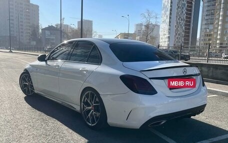 Mercedes-Benz C-Класс, 2018 год, 3 200 000 рублей, 5 фотография