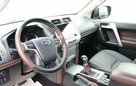 Toyota Land Cruiser Prado 150 рестайлинг 2, 2019 год, 5 250 000 рублей, 18 фотография