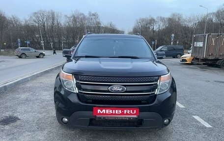 Ford Explorer VI, 2013 год, 2 200 000 рублей, 2 фотография