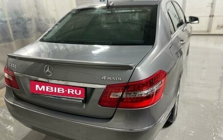 Mercedes-Benz E-Класс, 2011 год, 1 550 000 рублей, 4 фотография