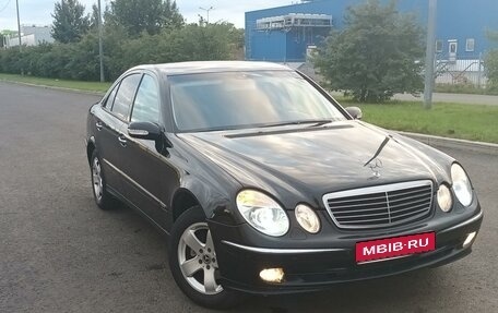 Mercedes-Benz E-Класс, 2004 год, 1 050 000 рублей, 1 фотография