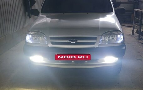 Chevrolet Niva I рестайлинг, 2006 год, 355 000 рублей, 2 фотография