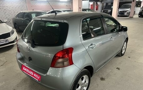 Toyota Yaris III рестайлинг, 2008 год, 795 000 рублей, 5 фотография