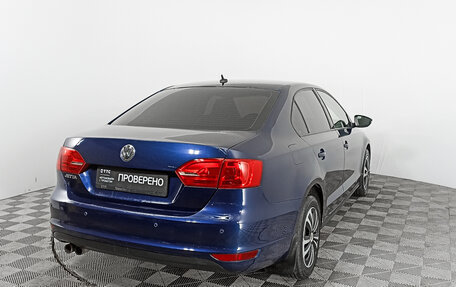 Volkswagen Jetta VI, 2011 год, 978 000 рублей, 5 фотография