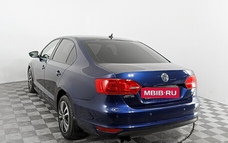 Volkswagen Jetta VI, 2011 год, 978 000 рублей, 7 фотография