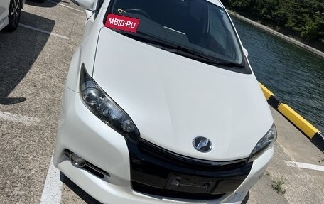 Toyota Wish II, 2011 год, 1 205 000 рублей, 2 фотография