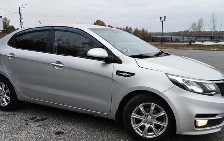 KIA Rio III рестайлинг, 2016 год, 960 000 рублей, 3 фотография