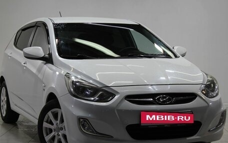 Hyundai Solaris II рестайлинг, 2013 год, 929 000 рублей, 3 фотография