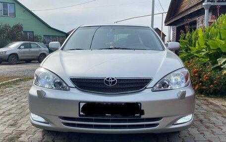 Toyota Camry V40, 2004 год, 800 000 рублей, 2 фотография