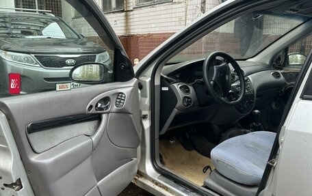 Ford Focus IV, 2001 год, 170 000 рублей, 9 фотография