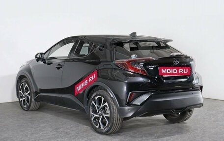 Toyota C-HR I рестайлинг, 2017 год, 2 250 000 рублей, 4 фотография