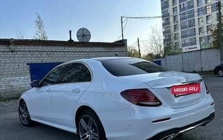 Mercedes-Benz E-Класс, 2020 год, 4 350 000 рублей, 6 фотография