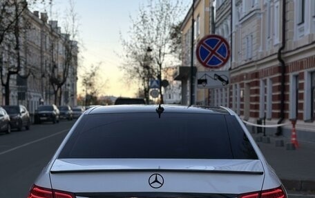 Mercedes-Benz E-Класс, 2013 год, 2 150 000 рублей, 4 фотография