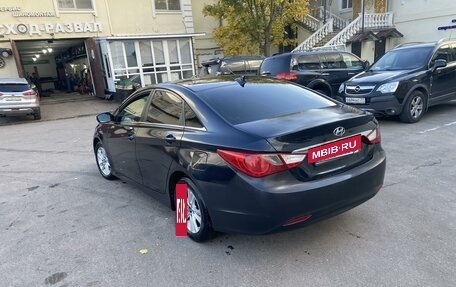 Hyundai Sonata VI, 2013 год, 1 250 000 рублей, 8 фотография