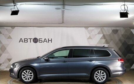 Volkswagen Passat B8 рестайлинг, 2017 год, 1 759 000 рублей, 4 фотография